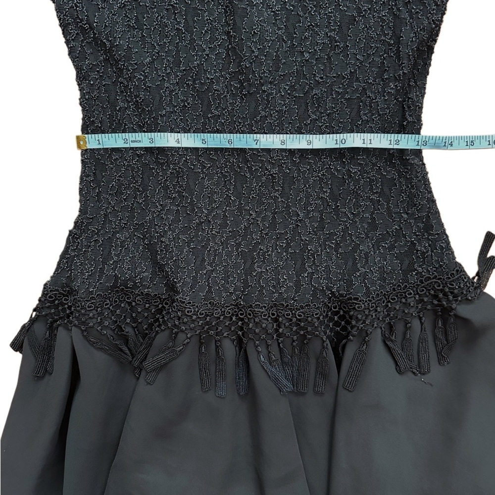 Elegant Black Lace Vintage Dress - Picture 4 of 6